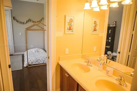 7847 SW 195th Terrace Cutler Bay FL 33157