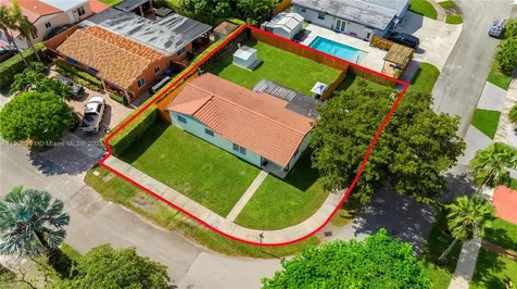 4752 SW 127th Court Miami FL 33175