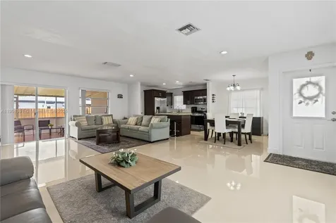 4752 SW 127th Court Miami FL 33175