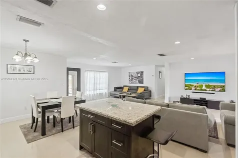 4752 SW 127th Court Miami FL 33175