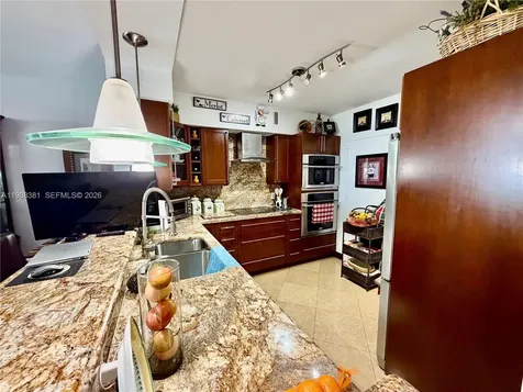 5700 Collins Avenue Miami Beach FL 33140
