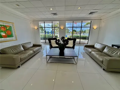 5700 Collins Avenue Miami Beach FL 33140