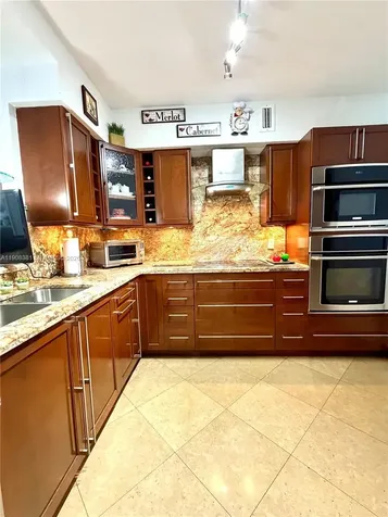 5700 Collins Avenue Miami Beach FL 33140