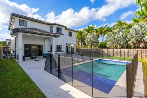 1401 SW 145th Avenue Miami FL 33184