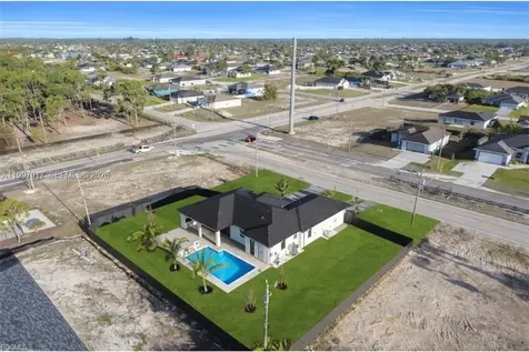 2406 Kismet Parkway Cape Coral FL 33993