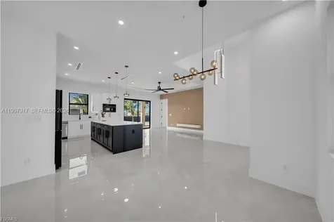 2406 Kismet Parkway Cape Coral FL 33993