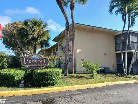 15659 SW 73rd Circle Terrace Miami FL 33193