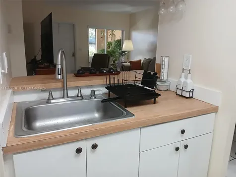 15659 SW 73rd Circle Terrace Miami FL 33193