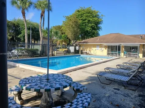 15659 SW 73rd Circle Terrace Miami FL 33193