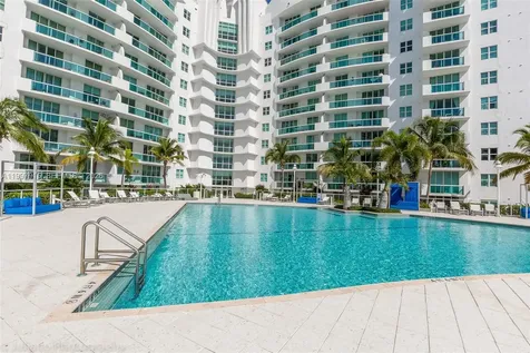 7900 Harbor Island Drive North Bay Village FL 33141