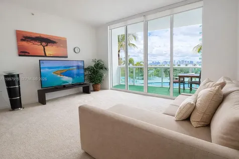7900 Harbor Island Drive North Bay Village FL 33141