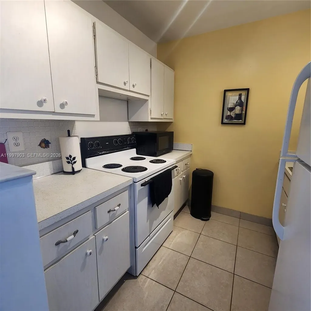 2170 NE 51st Court Fort Lauderdale FL 33308