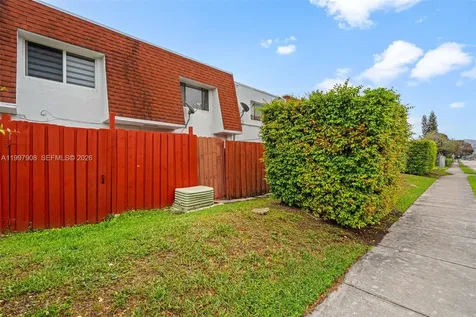 319 NW 109th Avenue Miami FL 33172