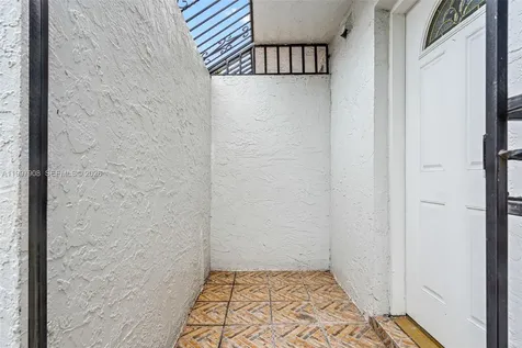 319 NW 109th Avenue Miami FL 33172