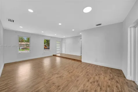 15010 NE 7th Avenue Miami FL 33161