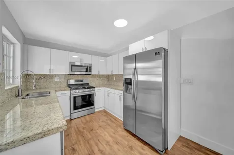 15010 NE 7th Avenue Miami FL 33161