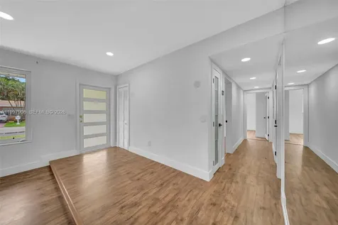 15010 NE 7th Avenue Miami FL 33161