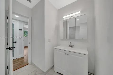 15010 NE 7th Avenue Miami FL 33161