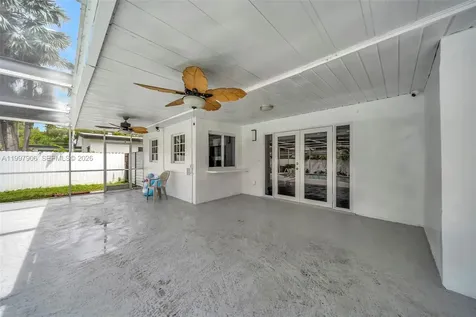15010 NE 7th Avenue Miami FL 33161