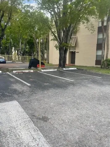 Miami FL 33186