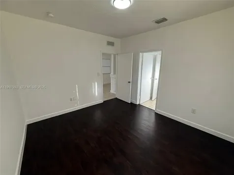 253 NW 48th Street Miami FL 33127