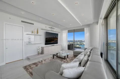 10203 Collins Avenue Bal Harbour FL 33154