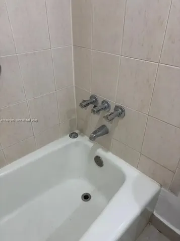 9493 SW 76th Street Miami FL 33173