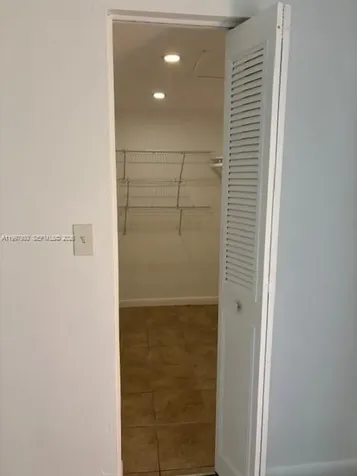 9493 SW 76th Street Miami FL 33173