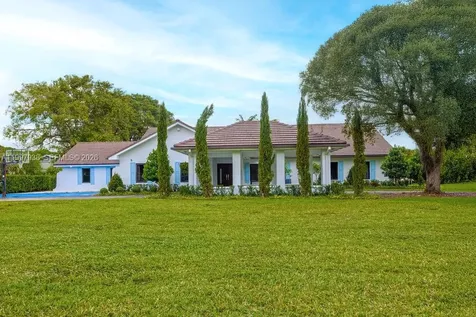 11301 SW 95th Street Miami FL 33176