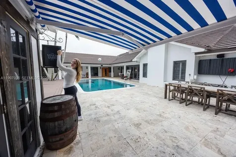11301 SW 95th Street Miami FL 33176