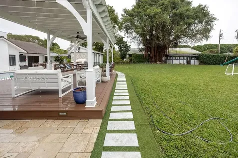 11301 SW 95th Street Miami FL 33176