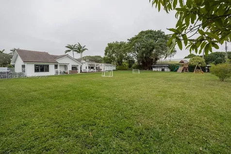 11301 SW 95th Street Miami FL 33176