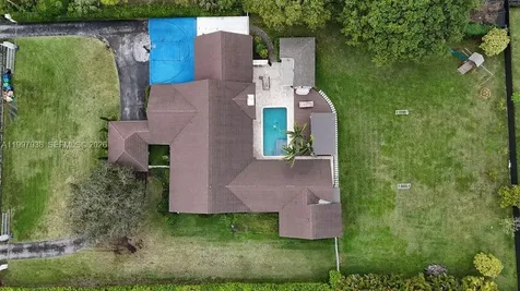 11301 SW 95th Street Miami FL 33176
