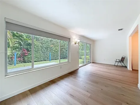 323 Velarde Avenue Coral Gables FL 33134