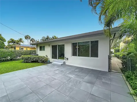 323 Velarde Avenue Coral Gables FL 33134