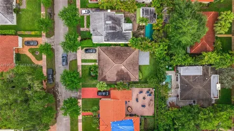 323 Velarde Avenue Coral Gables FL 33134
