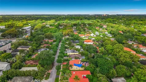 323 Velarde Avenue Coral Gables FL 33134