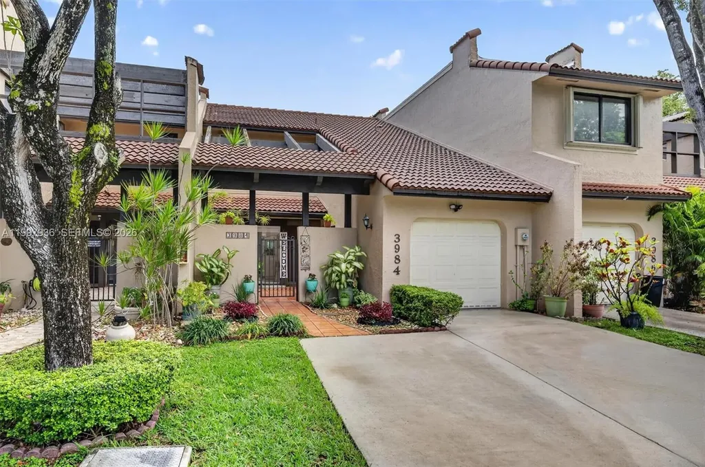3984 Adra Avenue Doral FL 33178