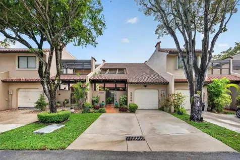 3984 Adra Avenue Doral FL 33178