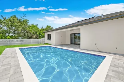 1333 NW 4th Street Cape Coral FL 33993