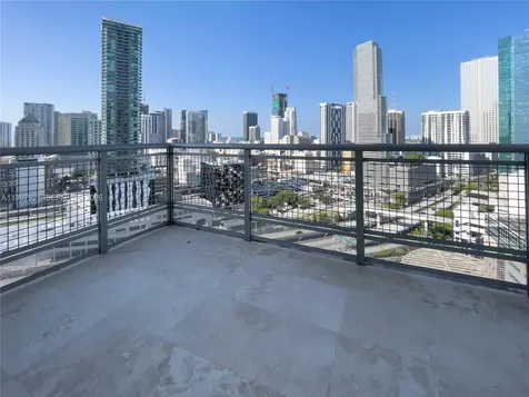 350 S Miami Avenue Miami FL 33130