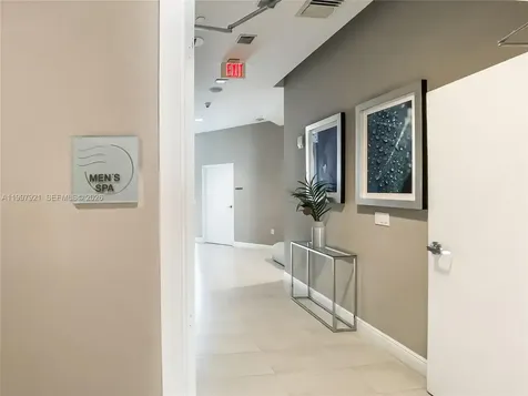 350 S Miami Avenue Miami FL 33130