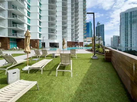 350 S Miami Avenue Miami FL 33130