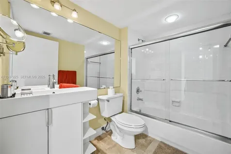 650 West Avenue Miami Beach FL 33139