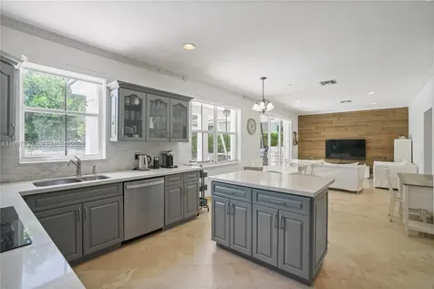 1317 Chenille Circle Weston FL 33327