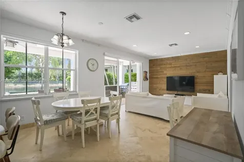 1317 Chenille Circle Weston FL 33327