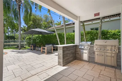 1317 Chenille Circle Weston FL 33327
