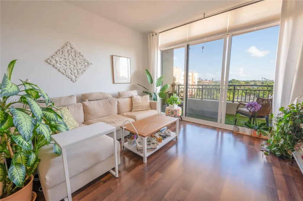 3232 SW 22nd Terrace Miami FL 33145