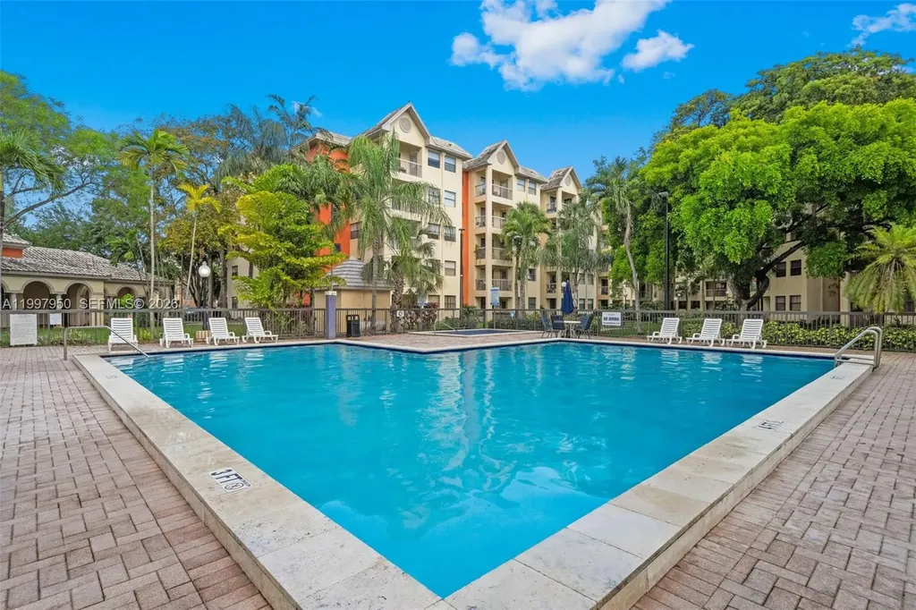 8120 Geneva Court Doral FL 33166