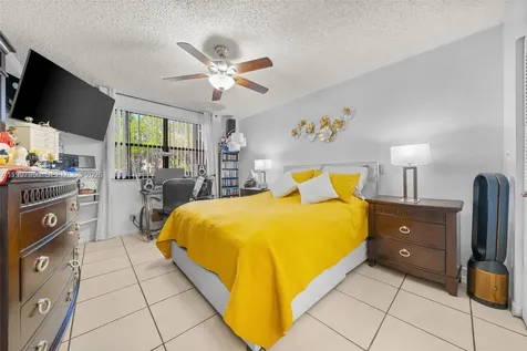 8120 Geneva Court Doral FL 33166